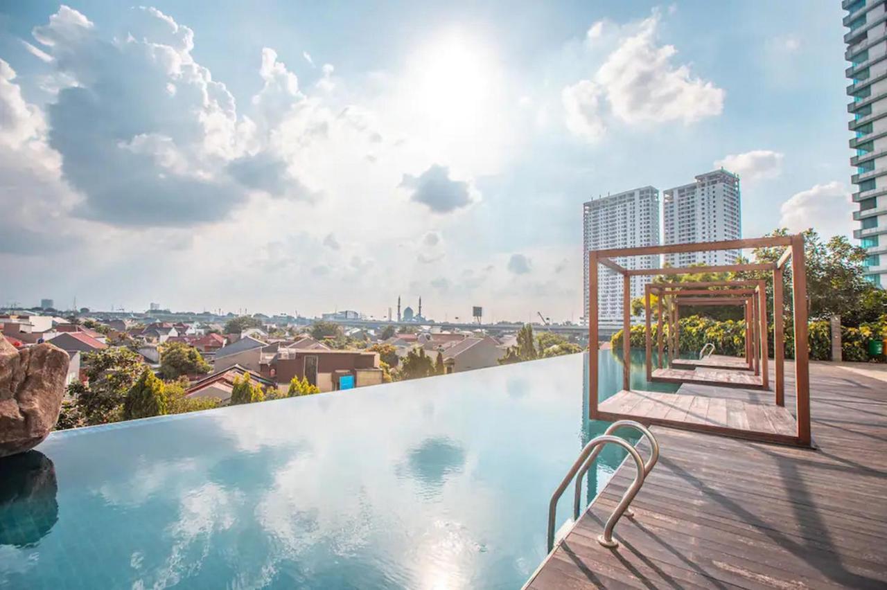 Redliving Apartemen Grand Kamala Lagoon - Pekayon Tower Barclay North Bekasi Kültér fotó